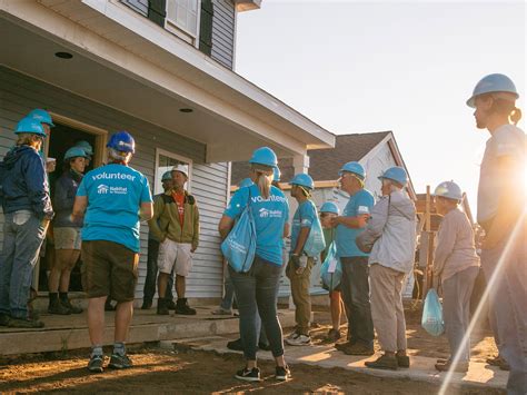 habitat for humanity volunteer opportunities.